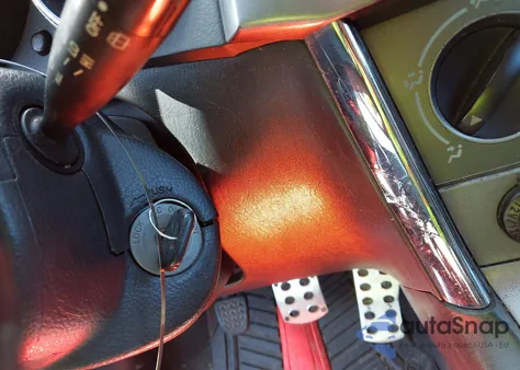 2004 Toyota Matrix Standard из США, поврежденный, VIN 2T1KR32EX4C185873